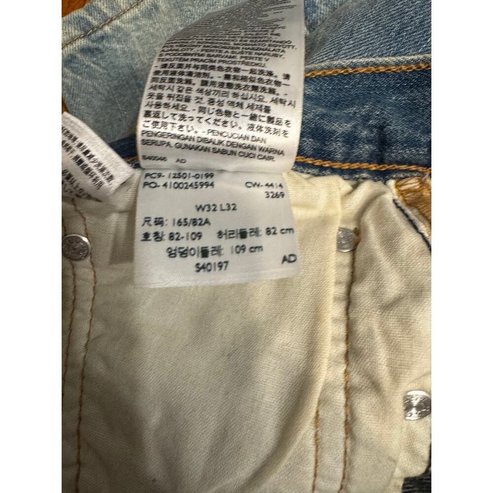 Levi’s 501 Icons Distressed Light Wash Jeans – W32 L32 – NWT - Picture 7 of 9